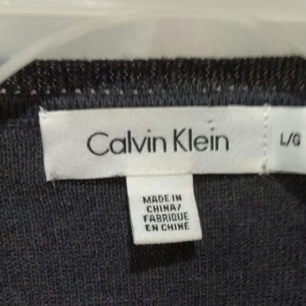 Calvin Klein Merino wool V-Neck Sweater Sz Large - Picture 2 of 3